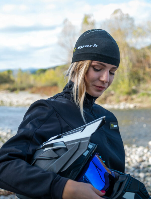 SOTTOCASCO SPARK TECNICO MOTO BRIO AD ALTE  PRESTAZIONI